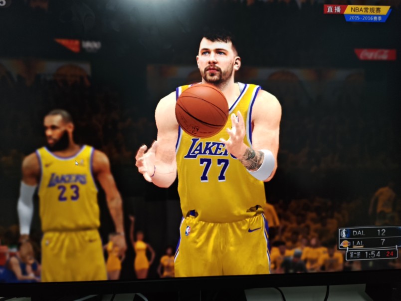 皇冠体育-东契奇重返赛场，领先优势明显首场状态出色，快船观众沸腾！再创辉煌时刻的简单介绍-皇冠体育